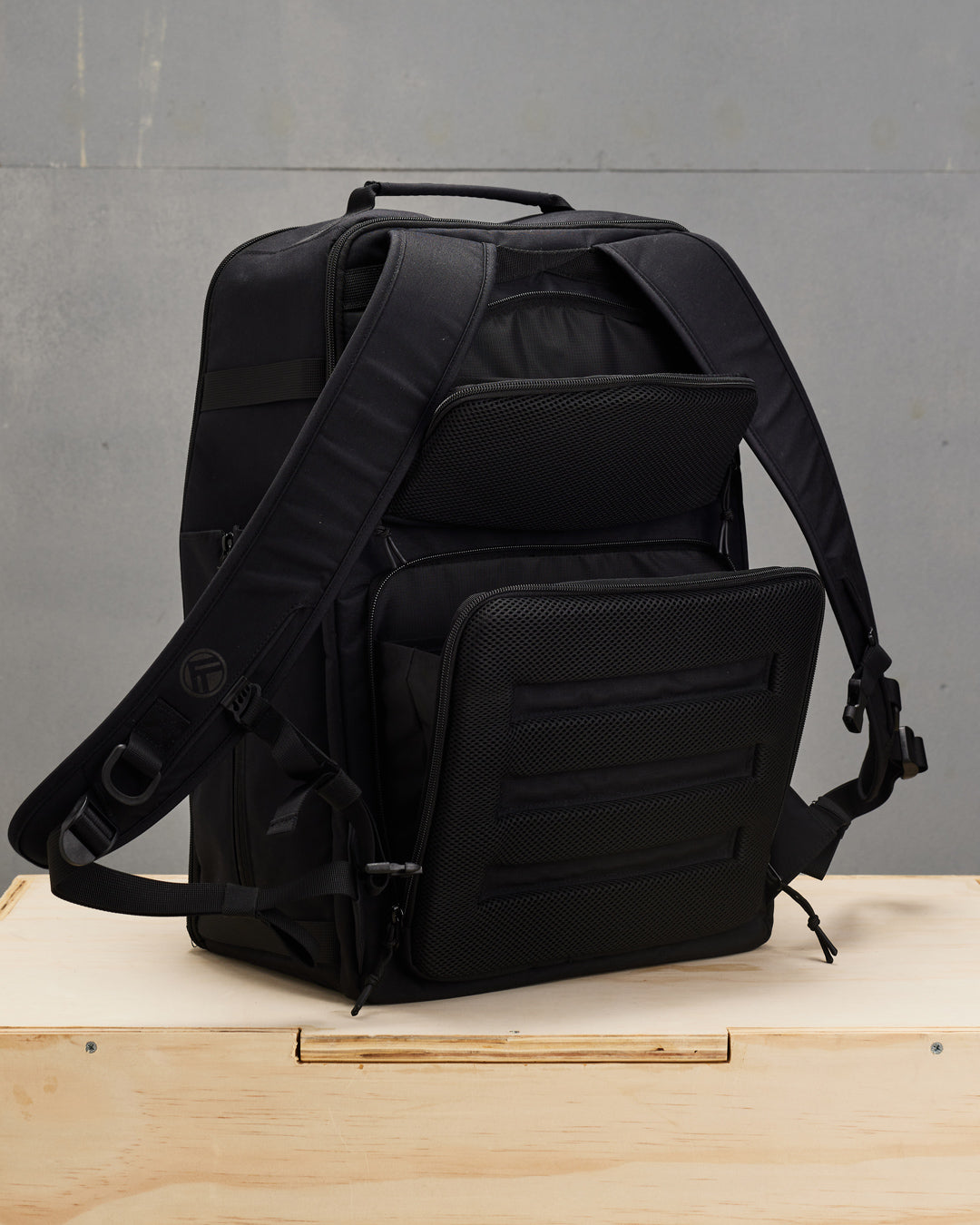 KNKG Conquer Backpack